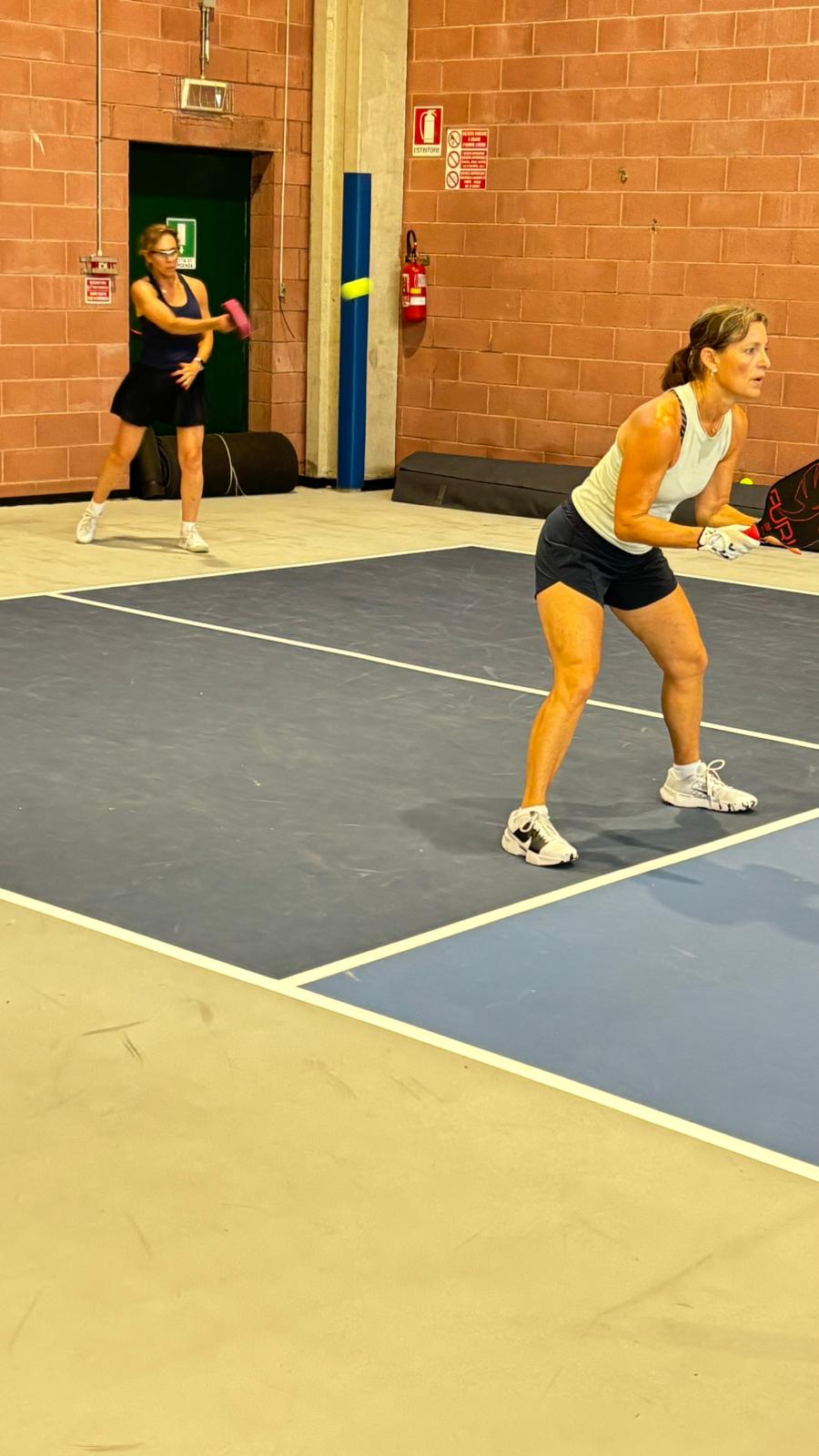 Play pickleball Veneto Italy vacation